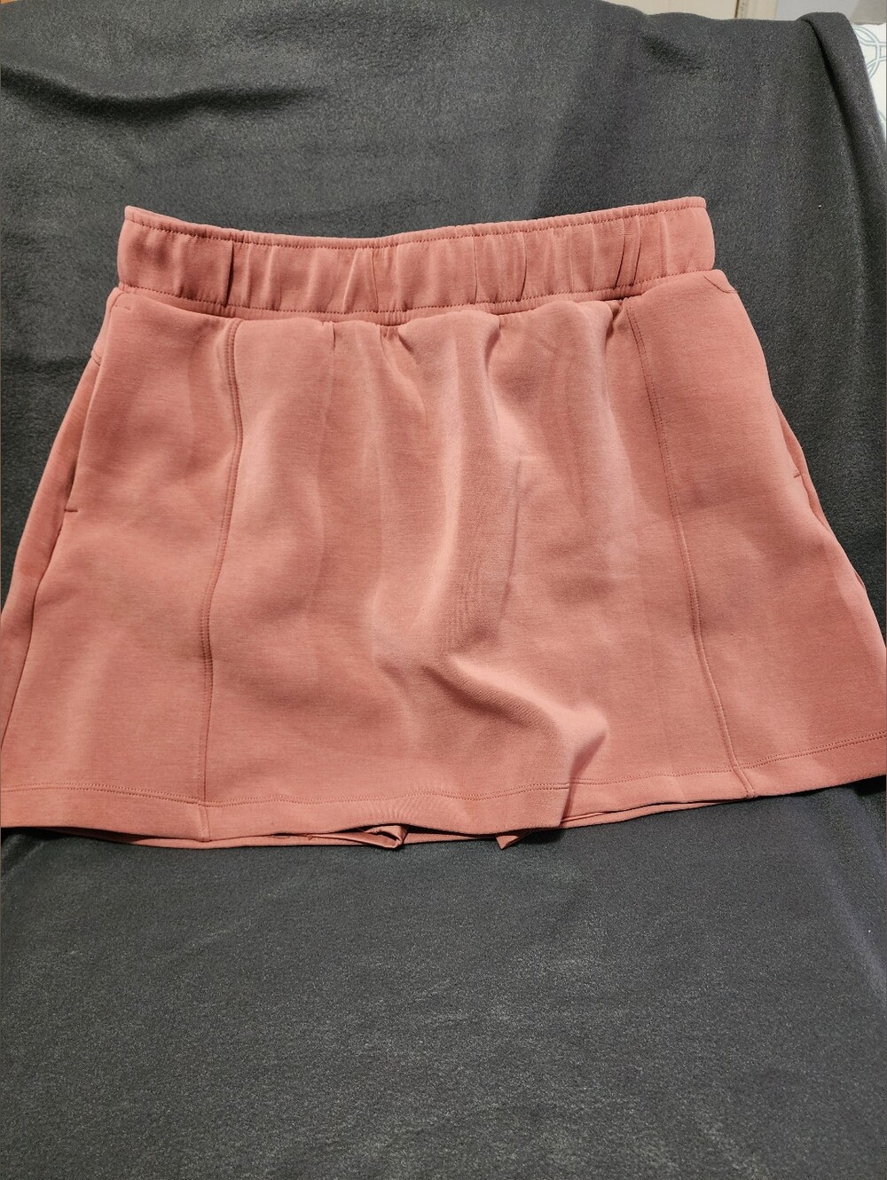 Mondetta Women's Luxe Knit Walking Skort. SZ M